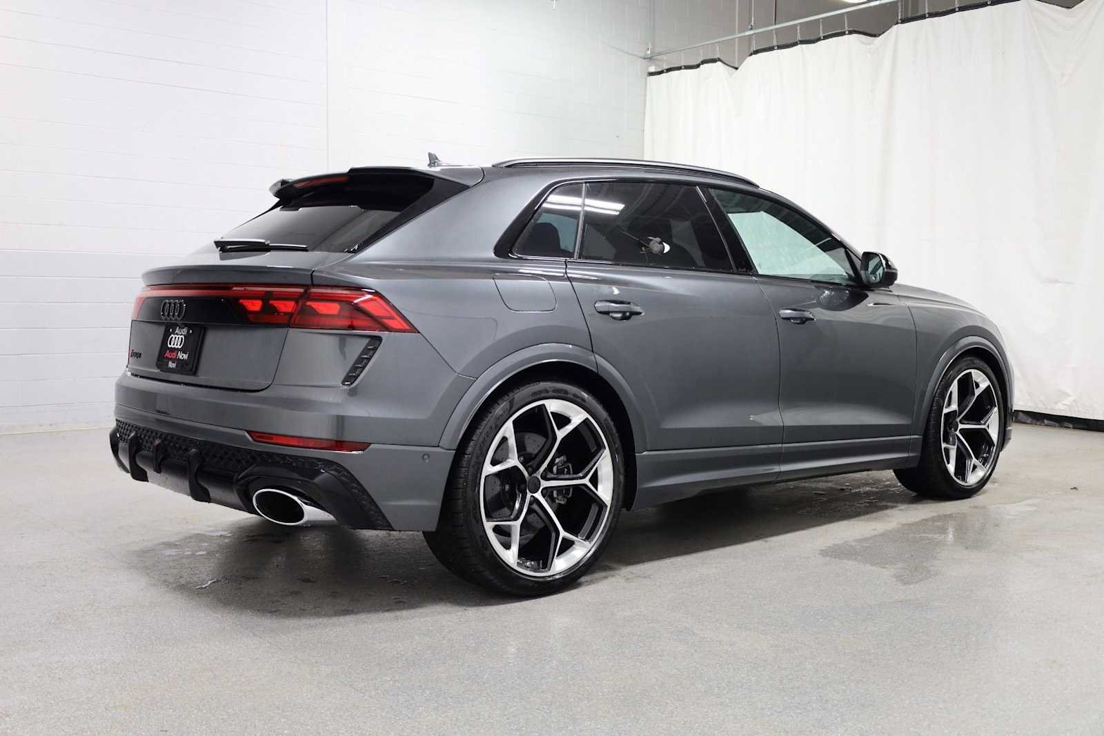 New 2026 Audi RS Q8 performance AWD/4WD image 9