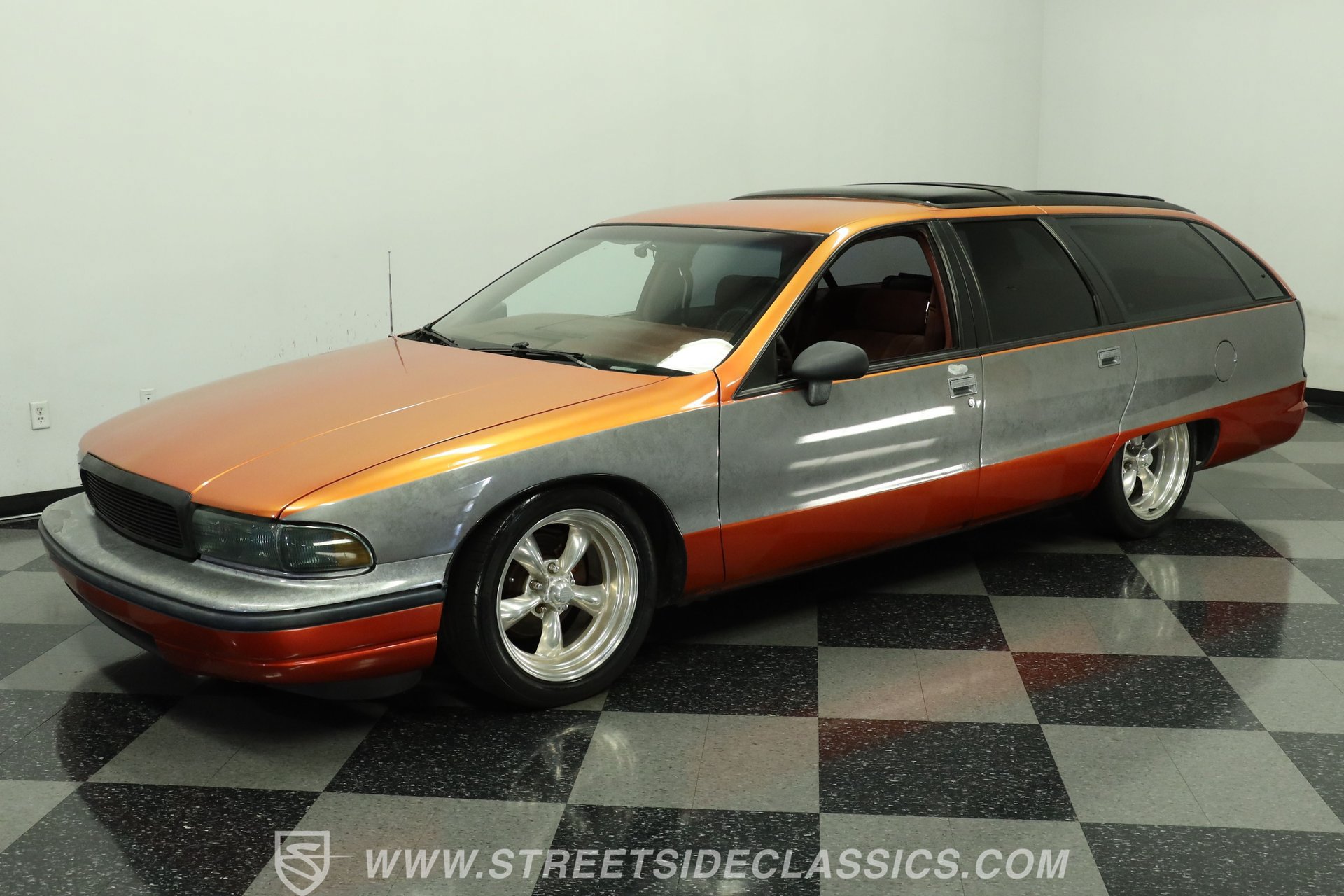 Used 1992 Oldsmobile Custom Cruiser RWD image 6