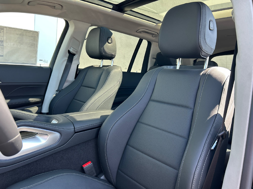 New 2026 Mercedes-Benz GLS 450 4MATIC image 15