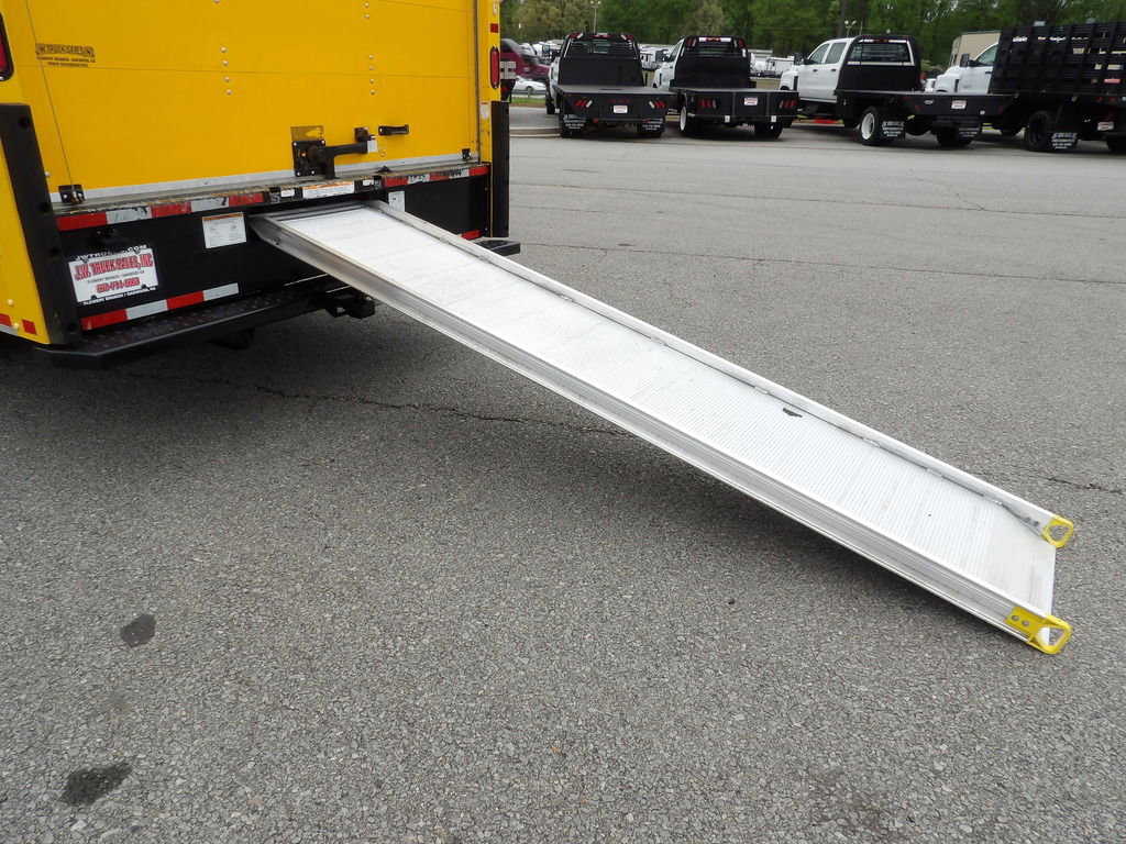 Used 2021 Ford E-350 and Econoline 350 Super Duty RWD image 40