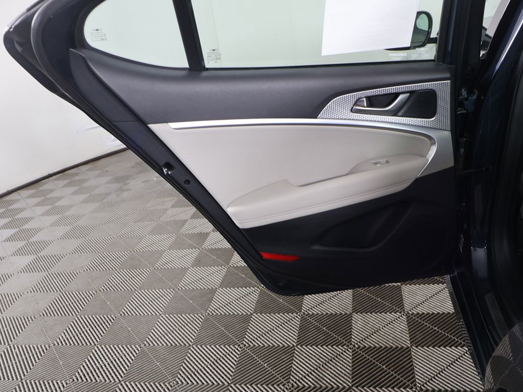 Used 2023 Genesis G70 2.0T w/ Sport Prestige Package image 27