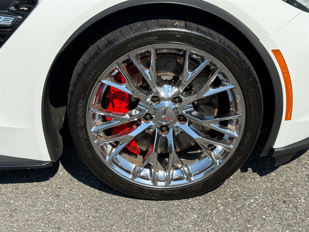 Used 2018 Chevrolet Corvette Z06 RWD image 35