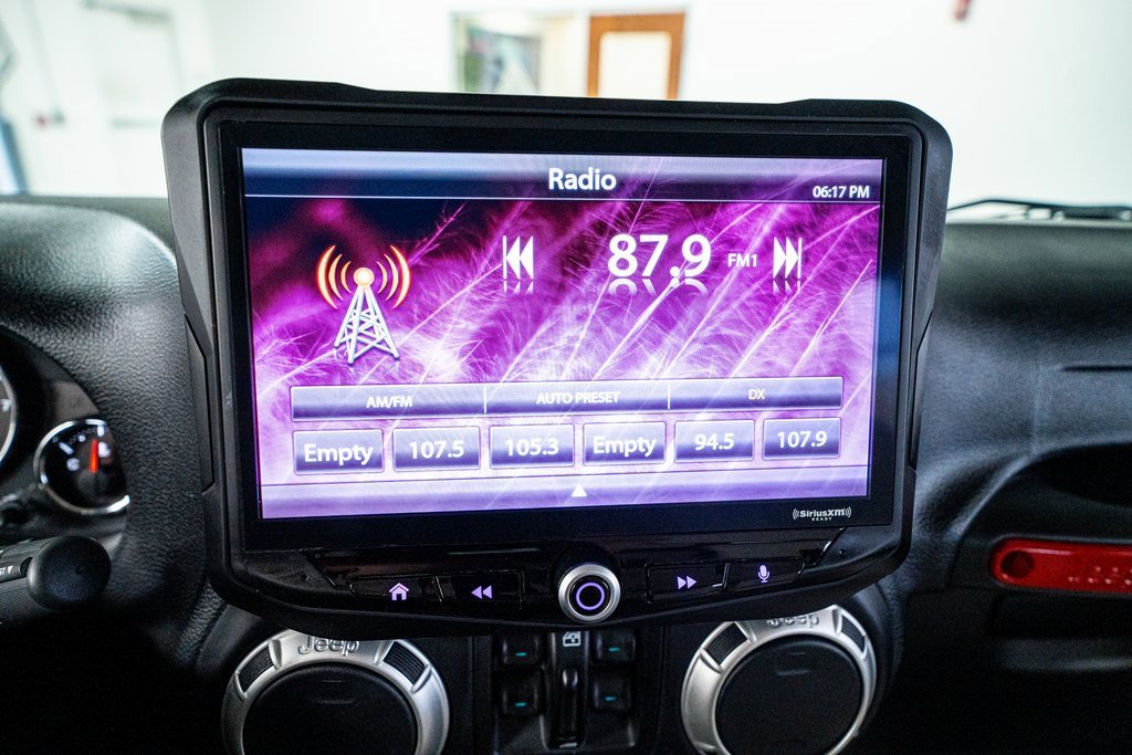 Used 2018 Jeep Wrangler Unlimited Sahara image 43