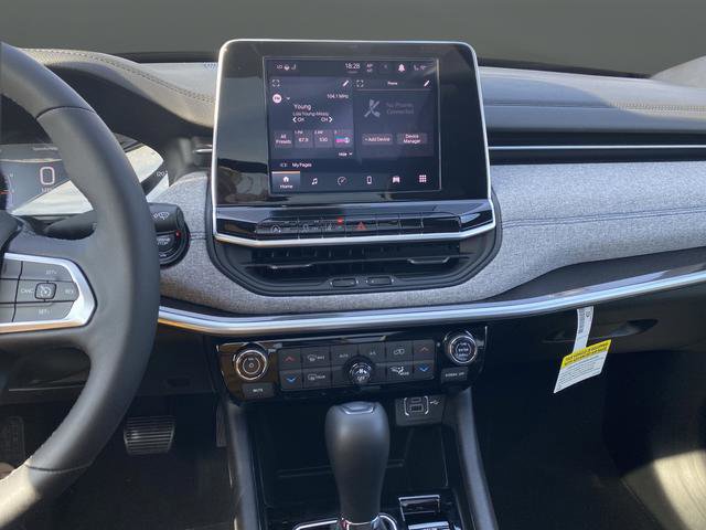 New 2025 Jeep Compass Latitude w/ Sun & Sound Group image 8