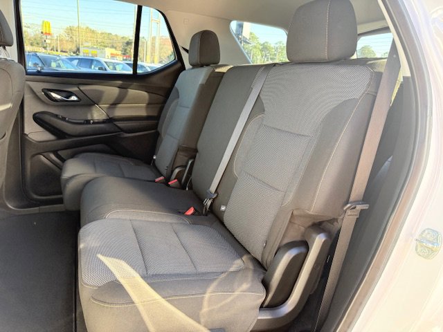 Used 2020 Chevrolet Traverse LT image 15