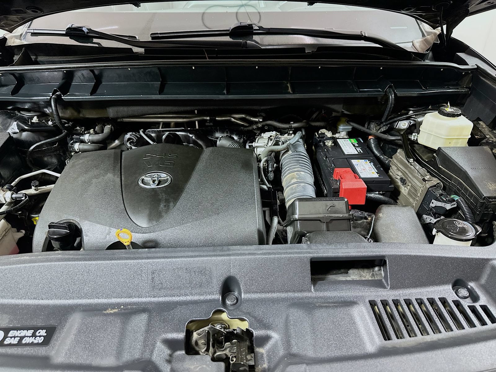 Used 2021 Toyota Highlander XSE FWD image 30