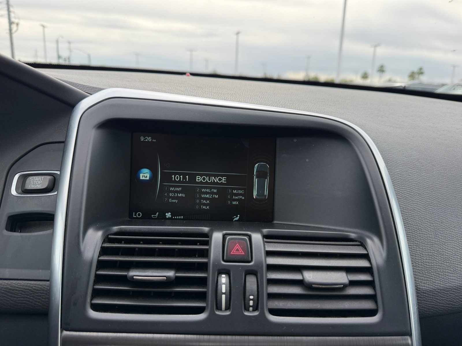 Used 2016 Volvo XC60 T5 Premier w/ Proximity Package image 11