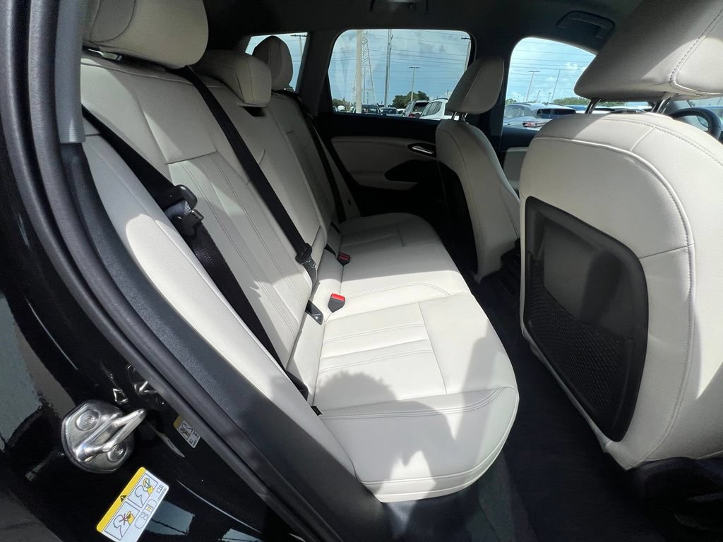 Used 2025 Audi Q6 e-tron Premium w/ Convenience Package RWD image 34