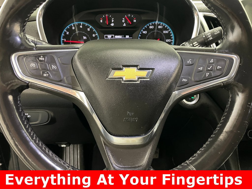 Used 2018 Chevrolet Equinox LT image 3