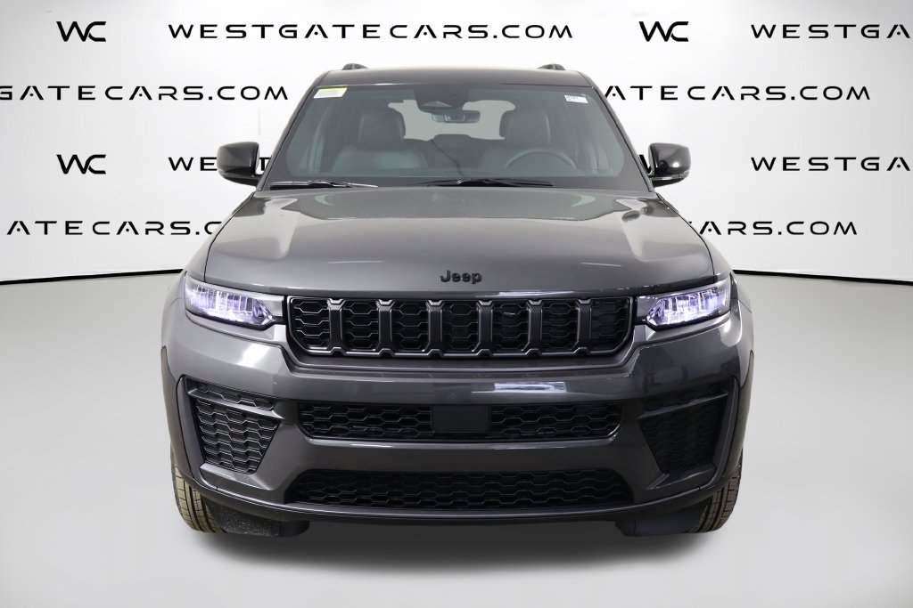 New 2026 Jeep Grand Cherokee Altitude AWD/4WD image 2