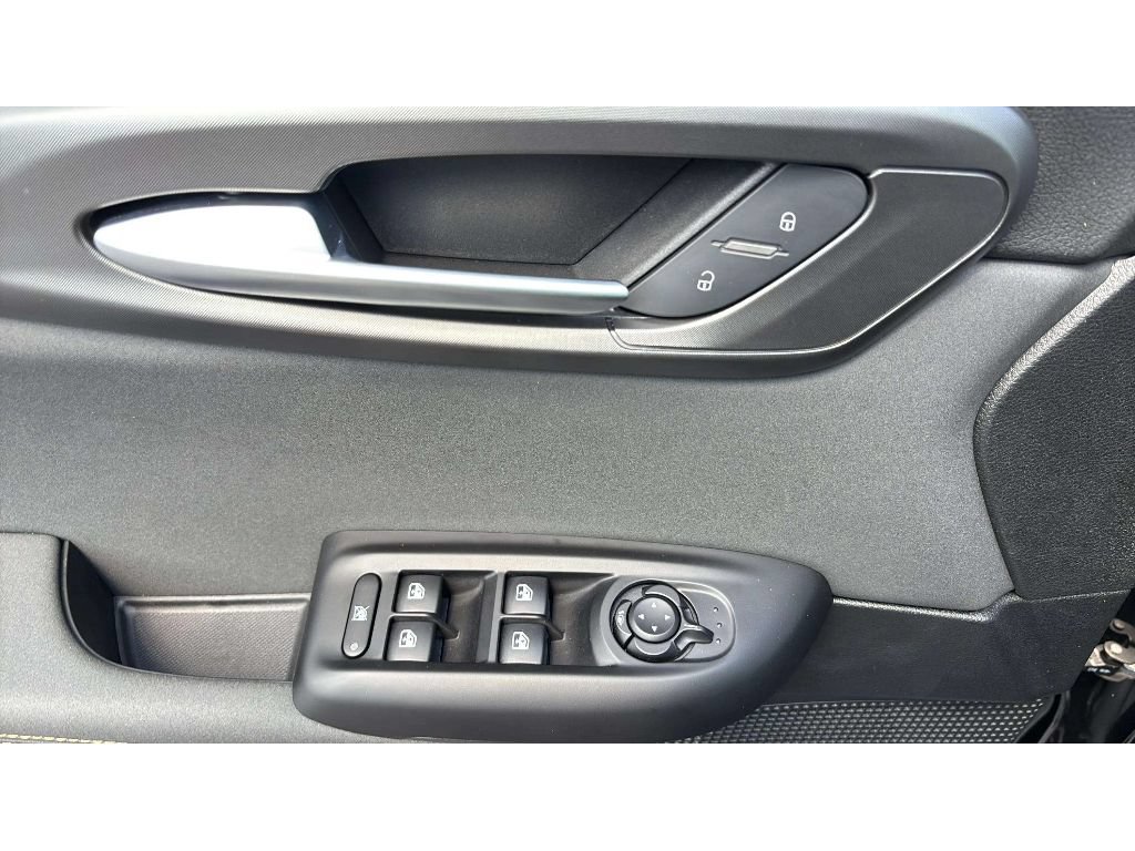 Used 2025 Alfa Romeo Tonale AWD/4WD image 18