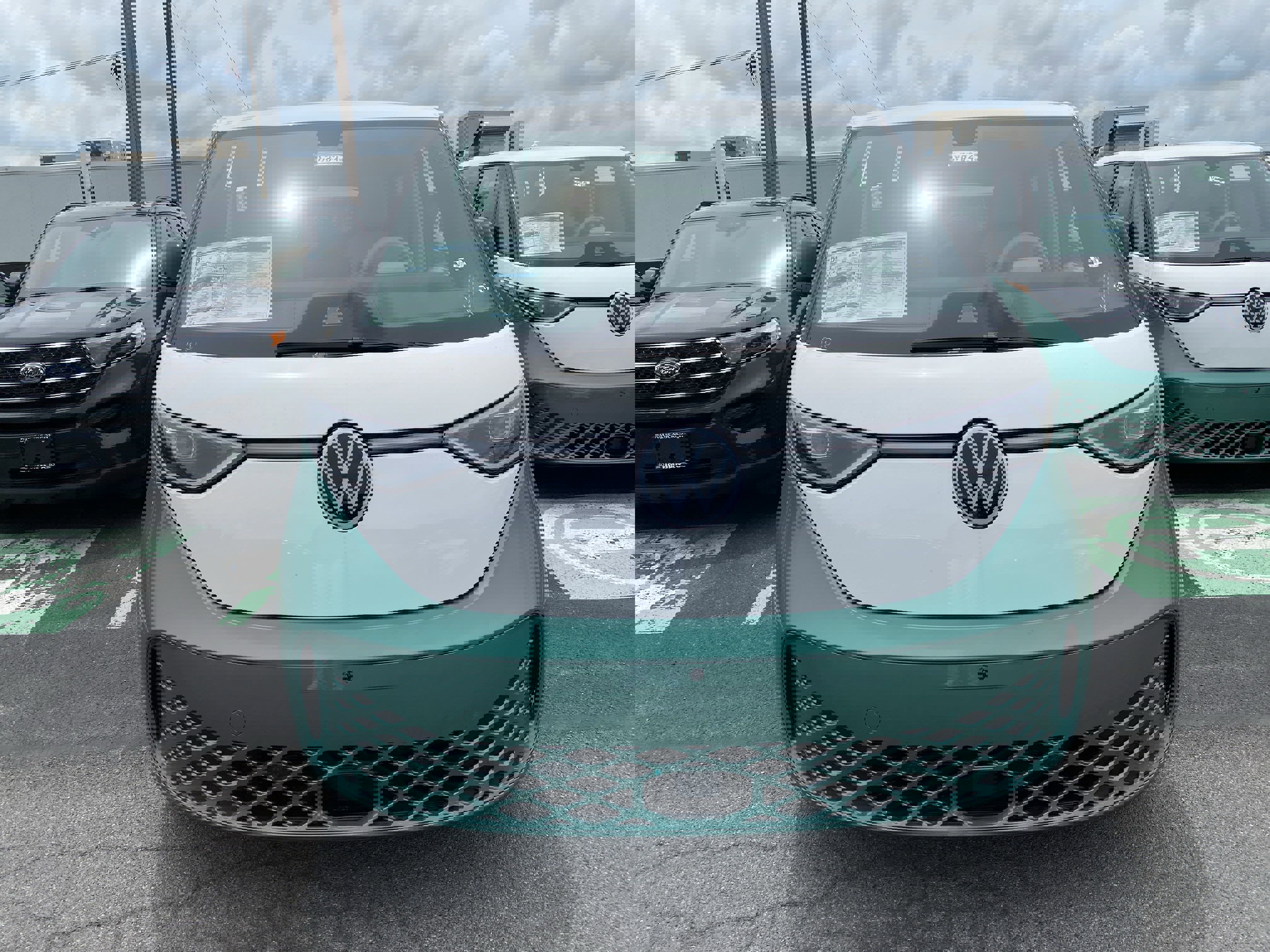 New 2025 Volkswagen ID. Buzz 1st Edition AWD/4WD image 3