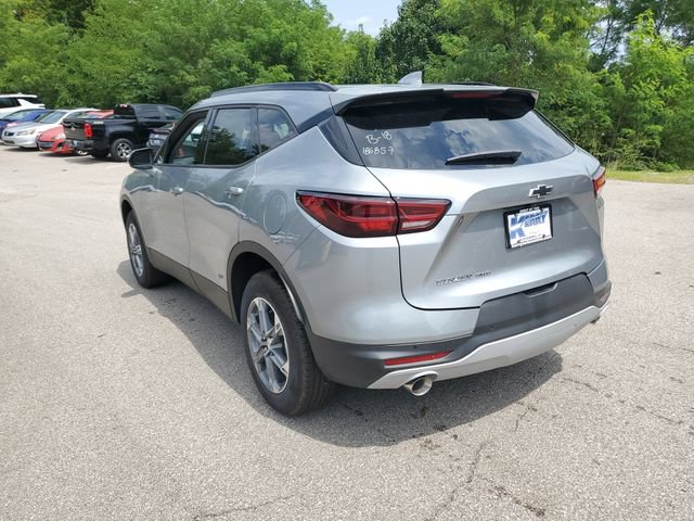 New 2026 Chevrolet Blazer LT w/ Convenience Package AWD/4WD image 3