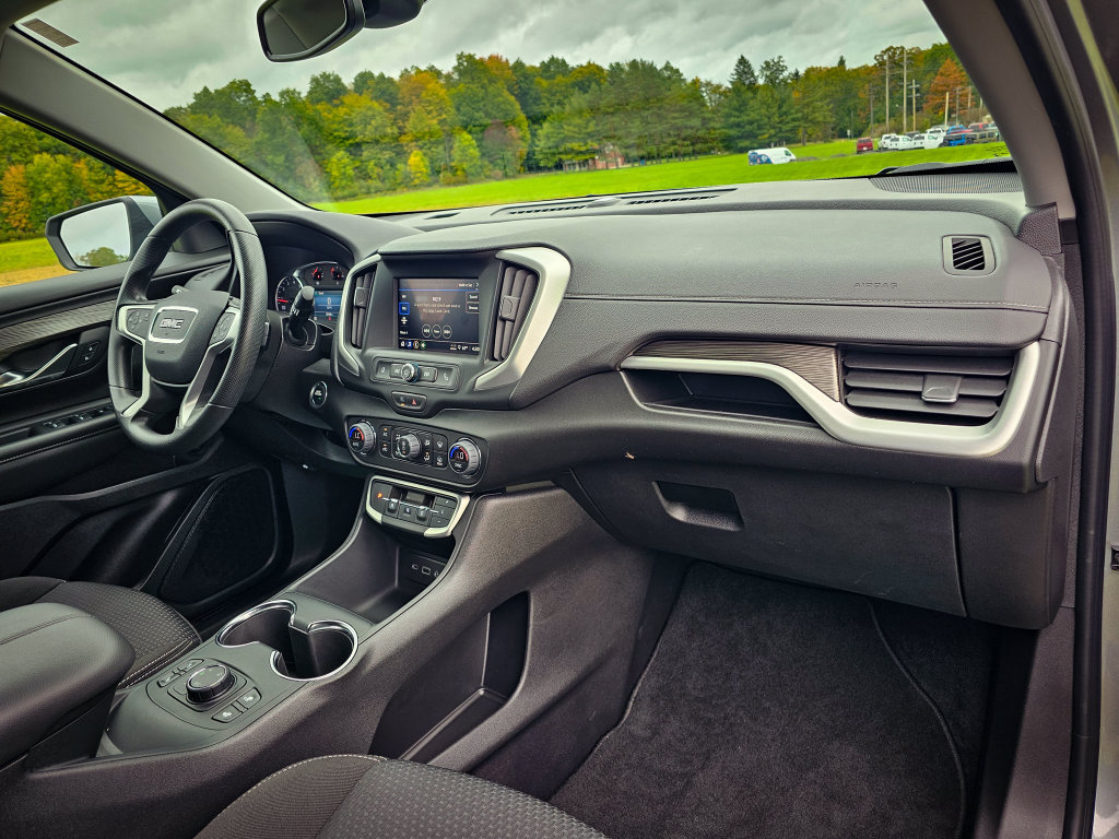 Used 2024 GMC Terrain SLE w/ Driver Convenience Package AWD/4WD image 41