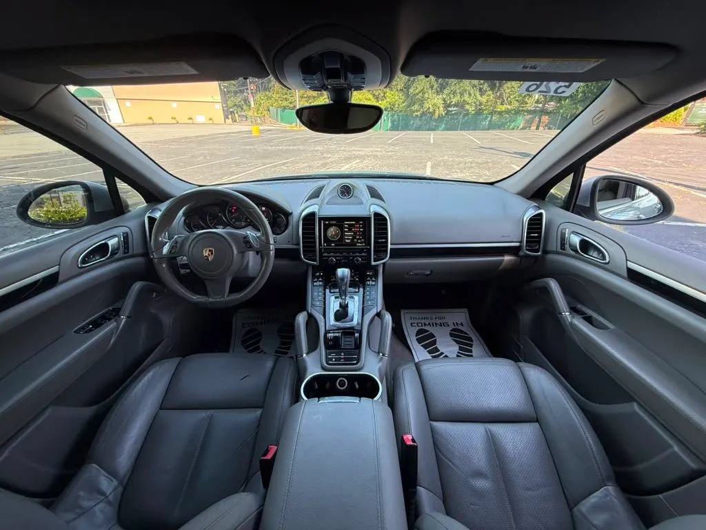 Used 2013 Porsche Cayenne AWD/4WD image 17