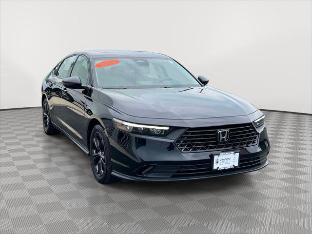 Used 2025 Honda Accord SE image 1