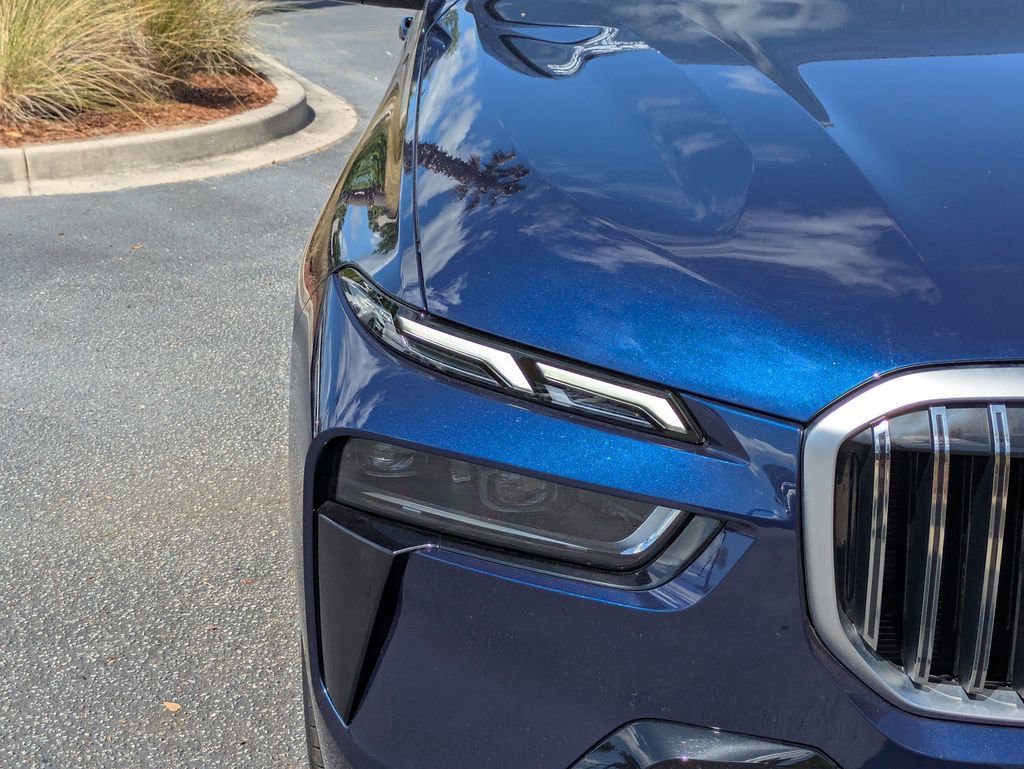 Used 2024 BMW X7 xDrive40i w/ M Sport Package image 10