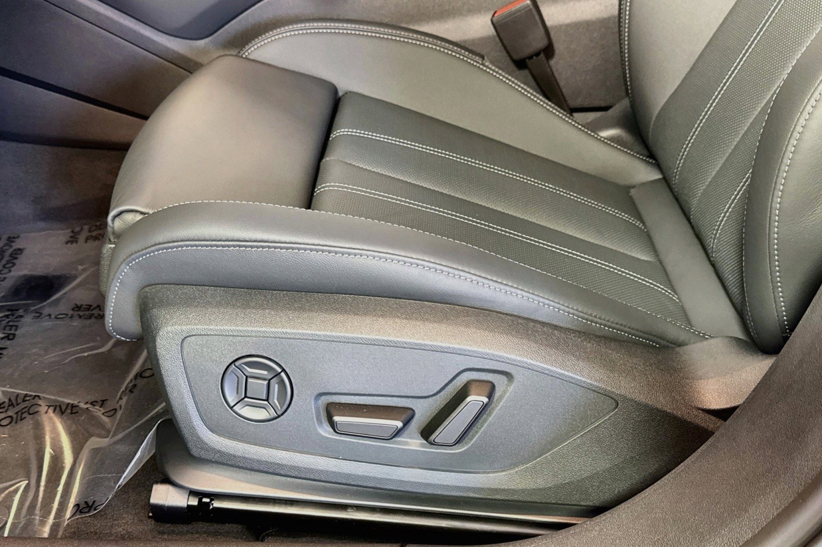 New 2027 Audi A6 e-tron Prestige AWD/4WD image 16