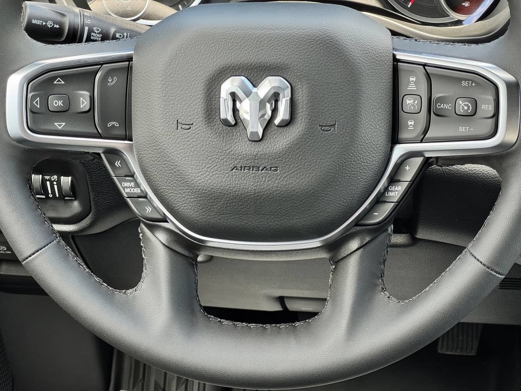 New 2026 RAM 1500 Big Horn AWD/4WD image 18