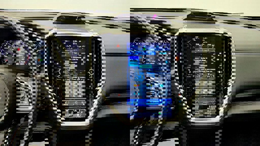 Used 2023 Subaru Ascent Limited AWD/4WD image 29