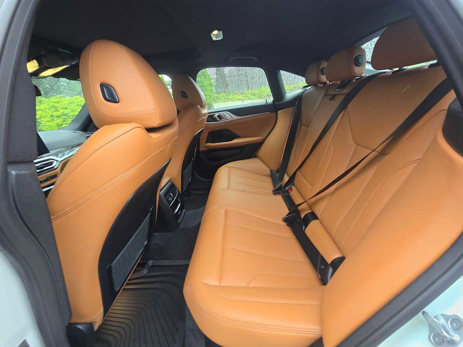 Used 2023 BMW i4 eDrive35 RWD image 16