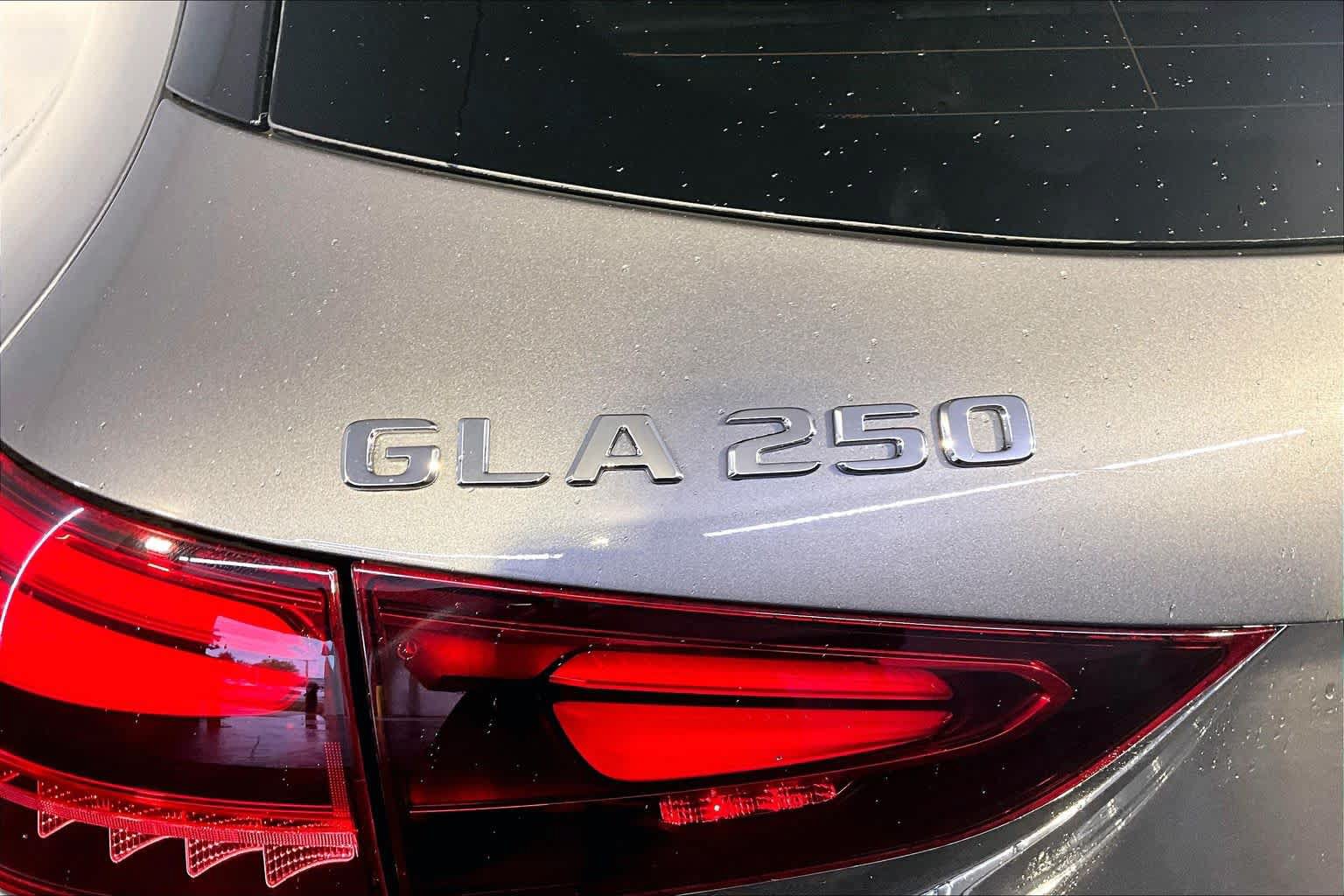 New 2026 Mercedes-Benz GLA 250 4MATIC image 6