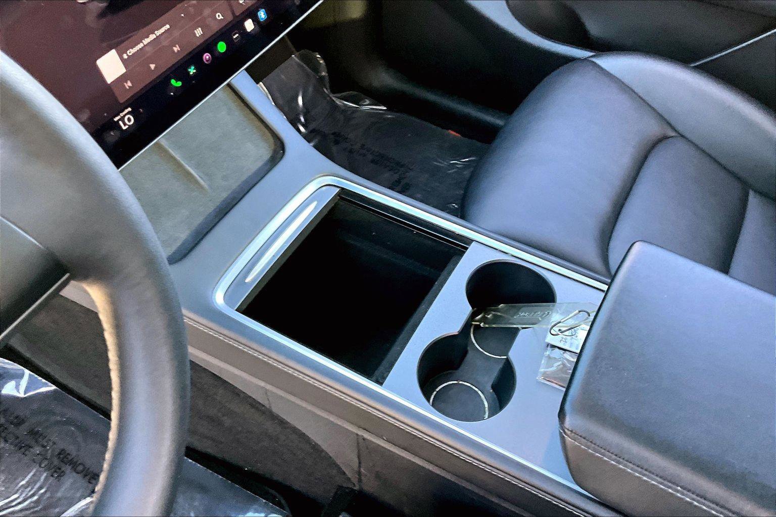 Used 2022 Tesla Model Y Long Range image 13