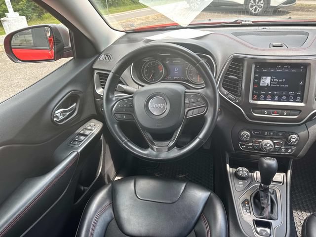 Used 2021 Jeep Cherokee Trailhawk AWD/4WD image 17
