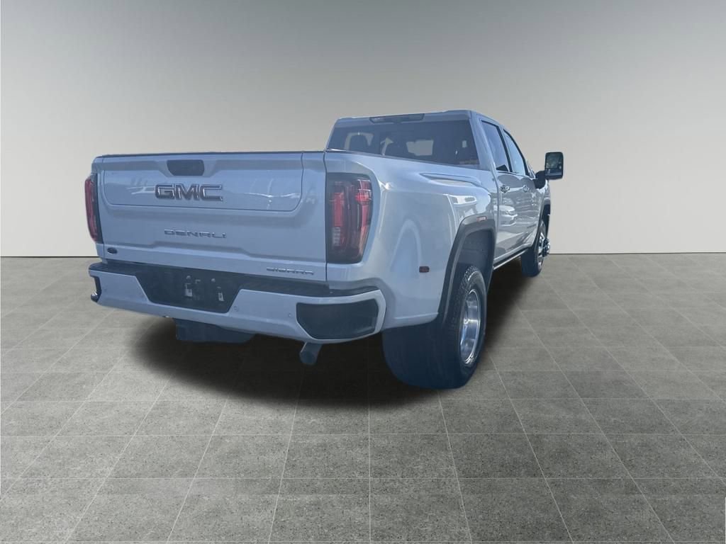 Used 2023 GMC Sierra 3500 Denali w/ Denali Ultimate Package image 6
