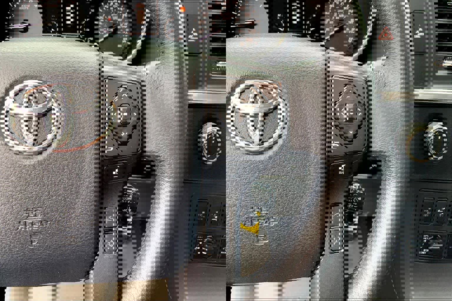 Used 2018 Toyota Sequoia Platinum w/ Preferred Accessory Package image 25