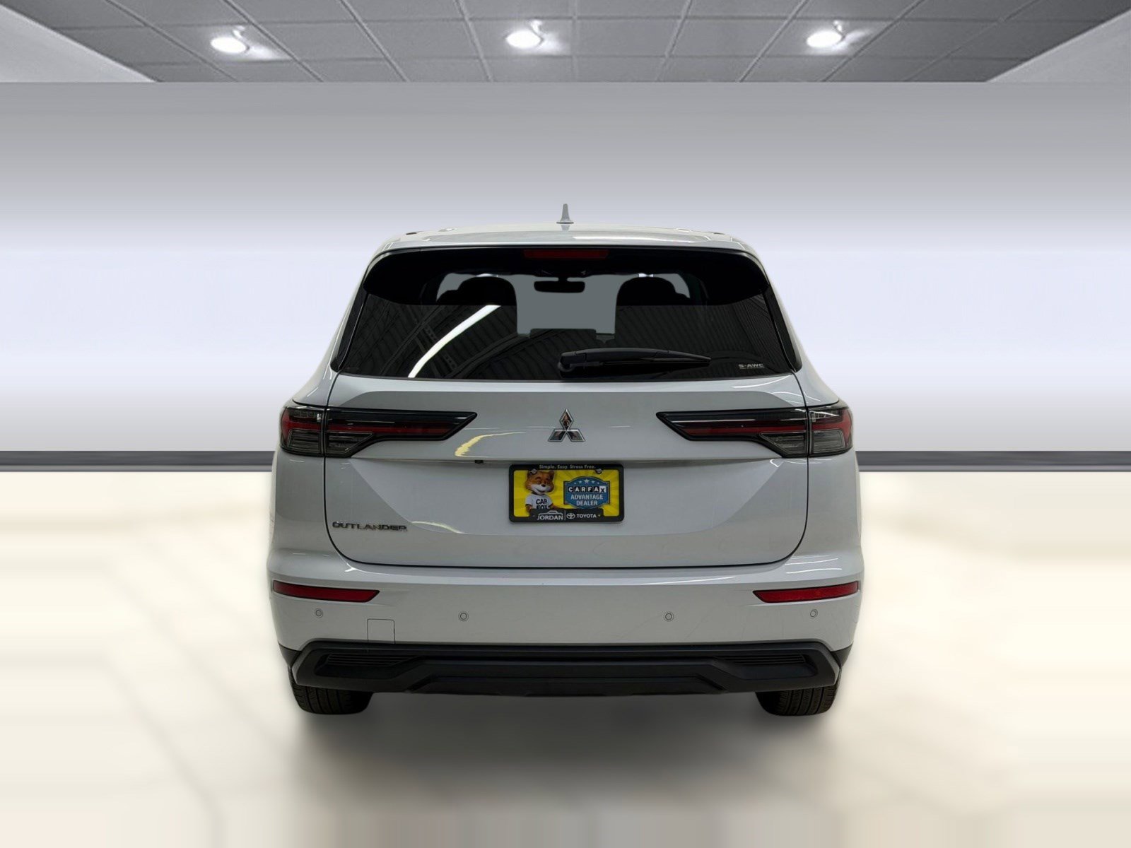 Used 2025 Mitsubishi Outlander ES image 8