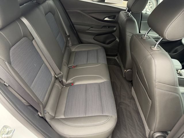 Used 2024 Buick Envista Preferred FWD image 16