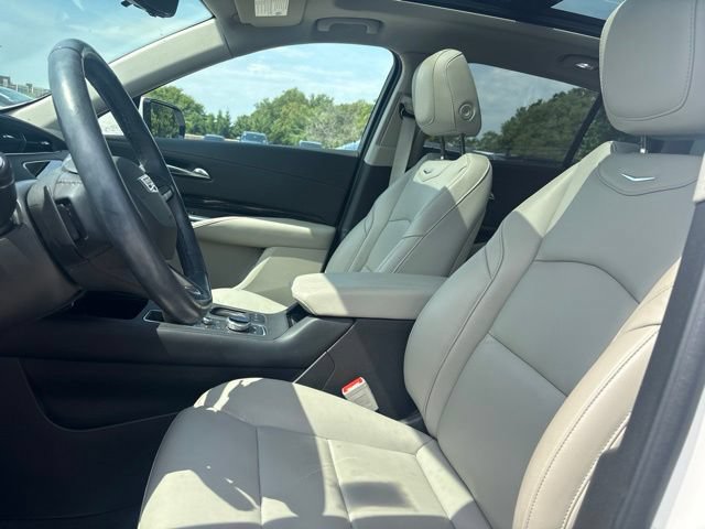 Certified 2023 Cadillac XT4 Premium Luxury w/ Enhanced Visibility Package AWD/4WD image 3