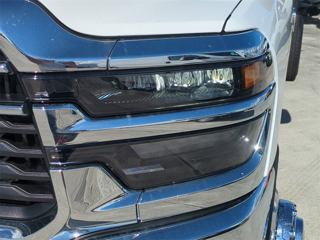 New 2026 RAM 3500 Tradesman w/ Chrome Appearance Group image 10