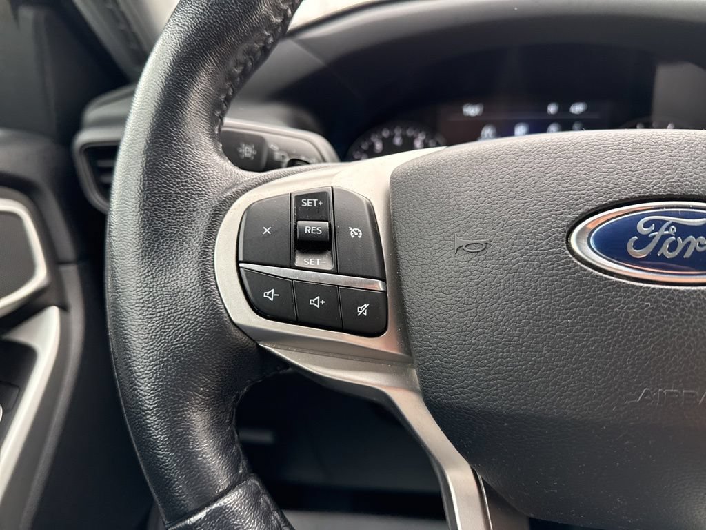 Used 2020 Ford Explorer XLT w/ Comfort Package AWD/4WD image 31