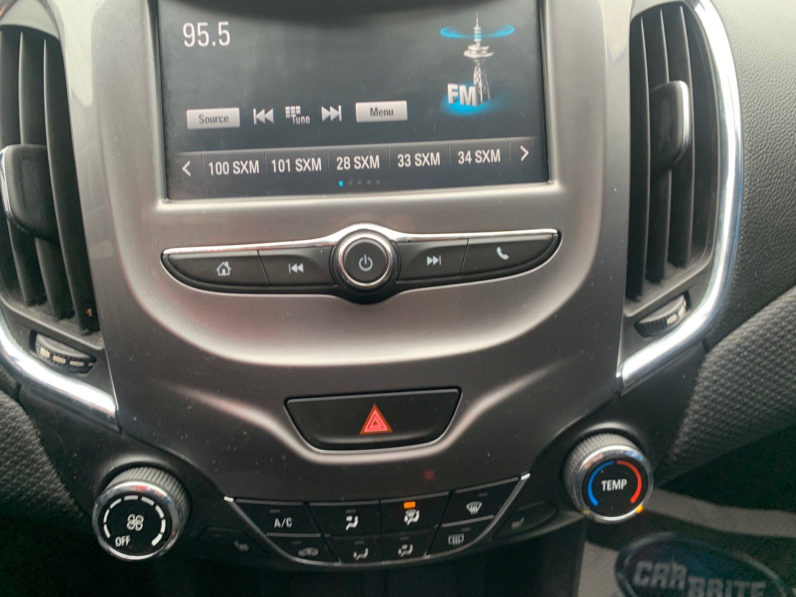 Used 2016 Chevrolet Cruze LT w/ Convenience Package FWD image 9