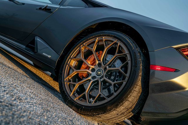 Used 2023 Lamborghini Huracan Tecnica image 31