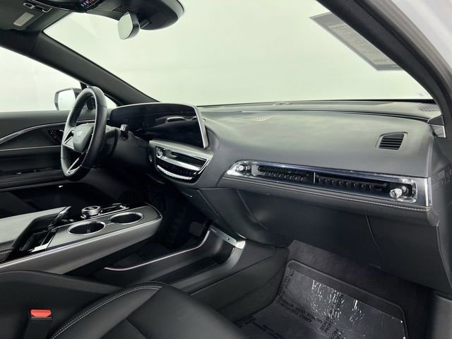 Used 2024 Cadillac Lyriq Sport image 30