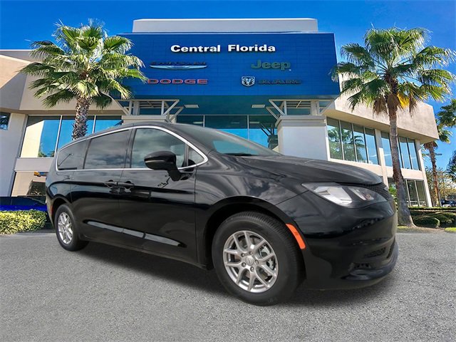 New 2026 Chrysler Voyager LX image 2