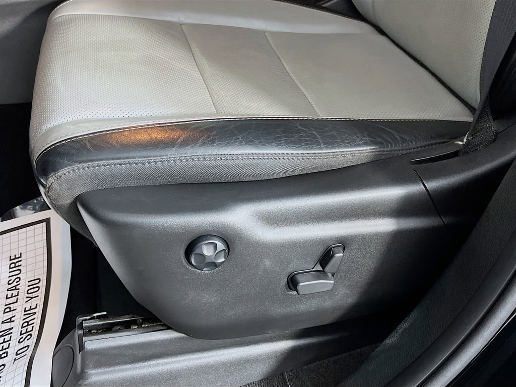 Used 2022 Dodge Durango R/T w/ Trailer Tow Group IV image 28