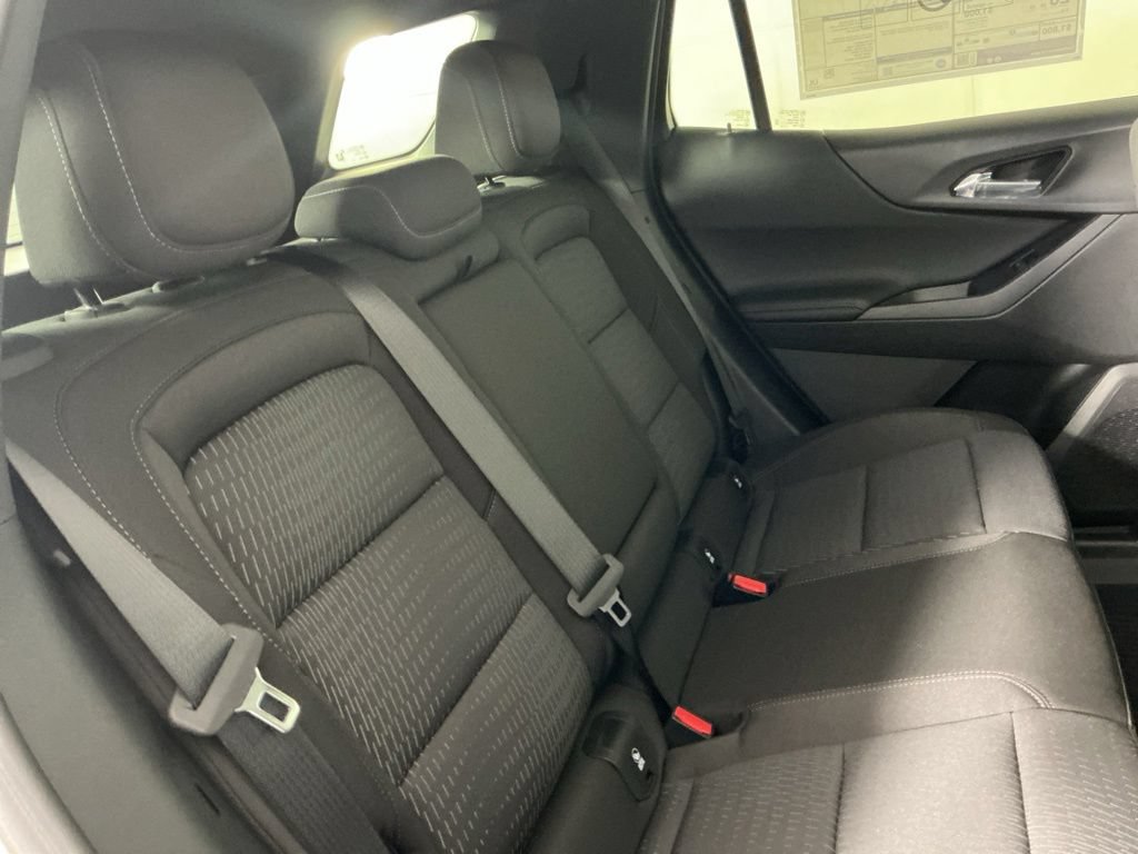 New 2027 Chevrolet Equinox LT w/ Safety and Technology Package AWD/4WD image 9