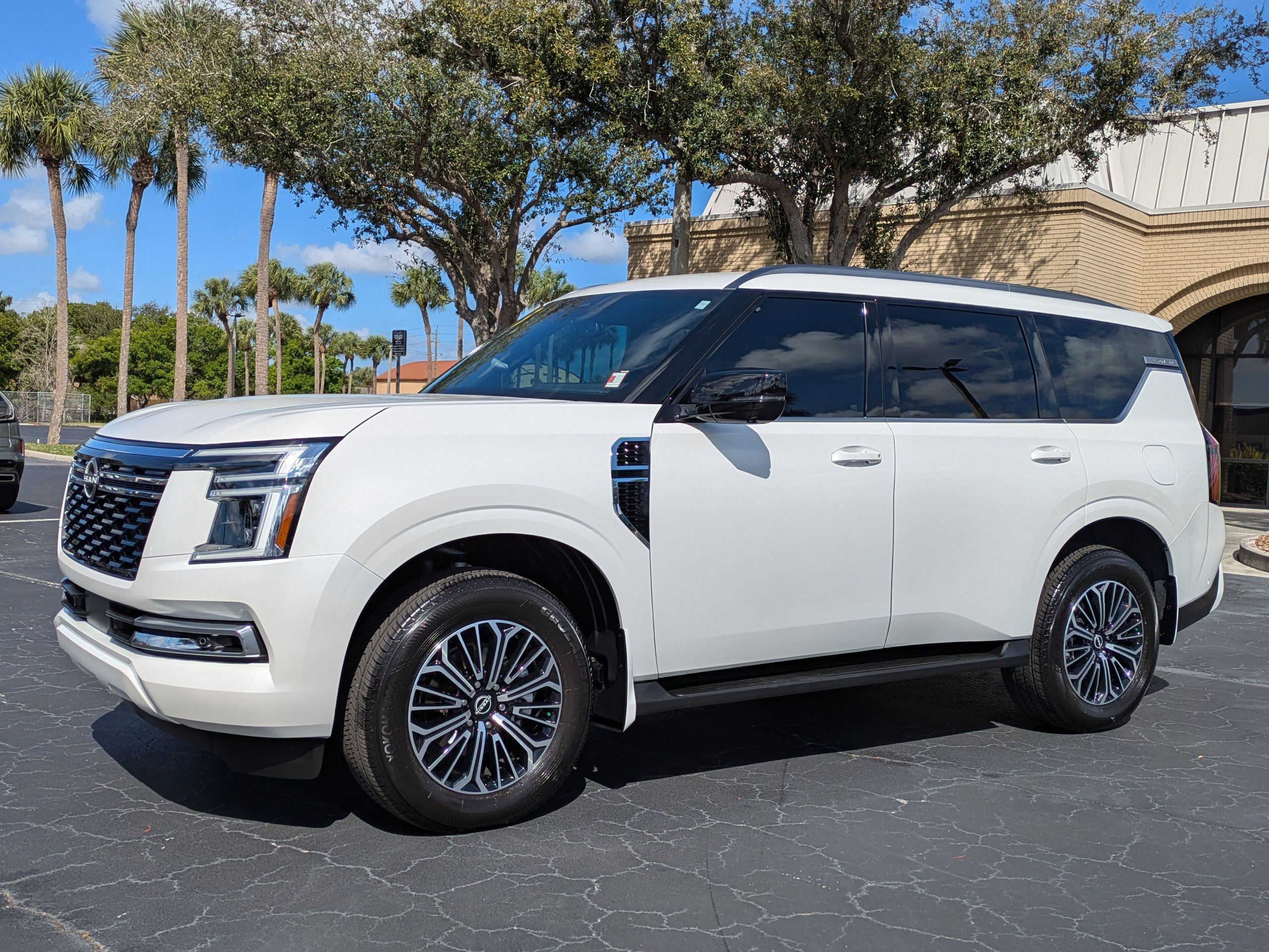 Used 2025 Nissan Armada SL w/ Captain's Chari Seat Package image 2