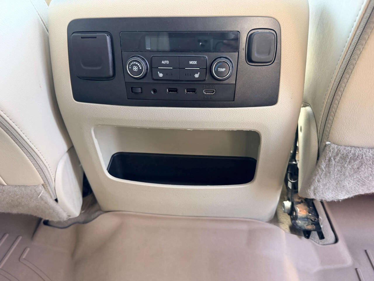 Used 2019 GMC Yukon XL Denali w/ Denali Ultimate Package AWD/4WD image 29