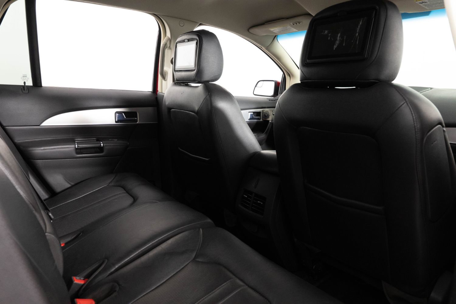 Used 2013 Lincoln MKX AWD image 21