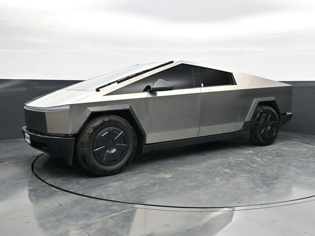 Used 2025 Tesla Cybertruck AWD Crew Cab image 3