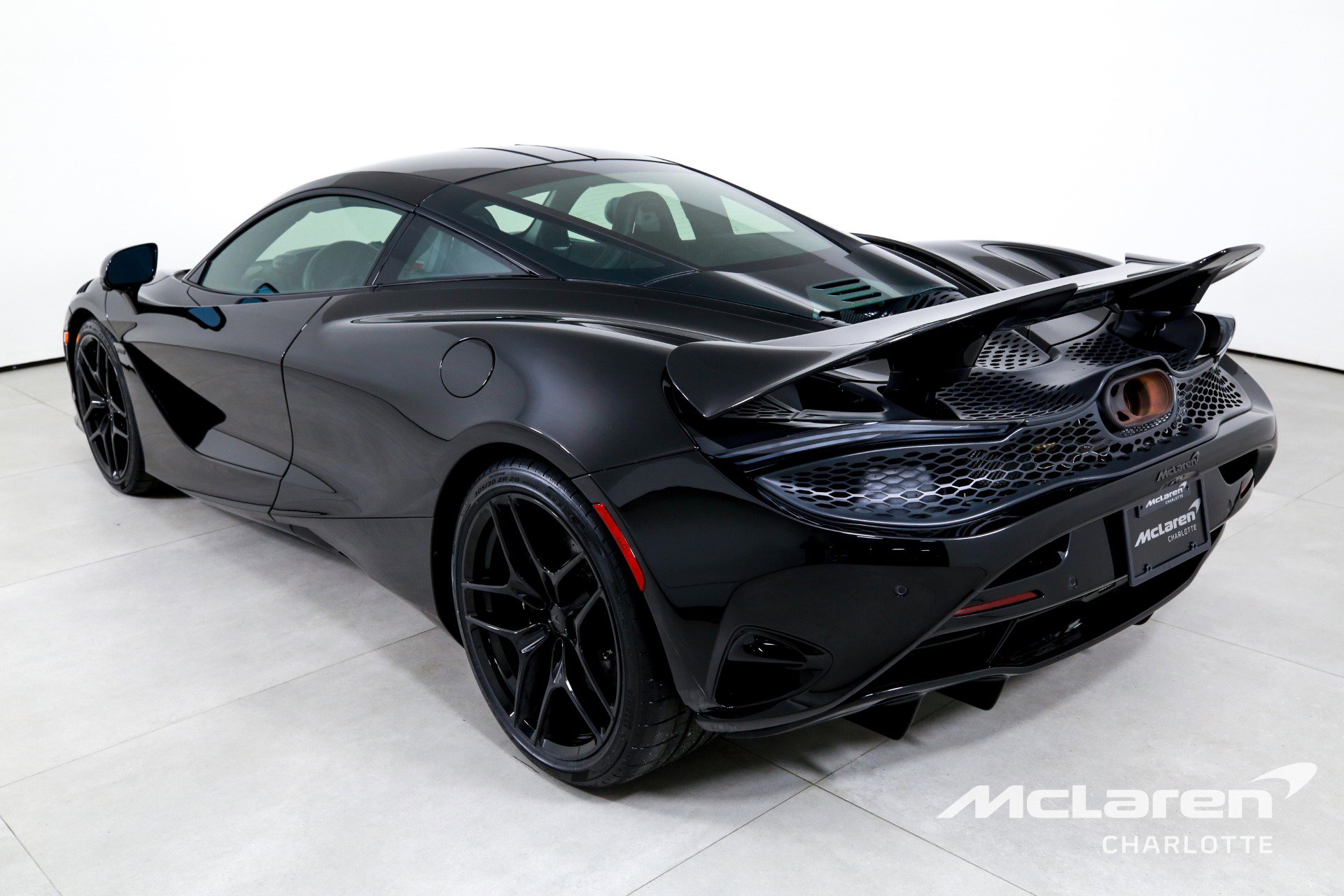 New 2025 McLaren 750S image 7