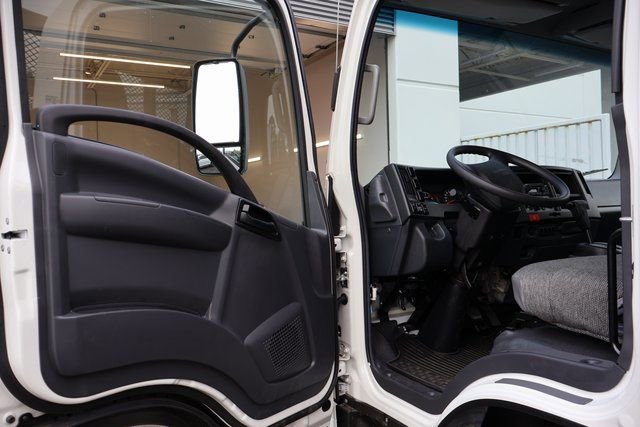 New 2025 Chevrolet Low Cab Forward image 10