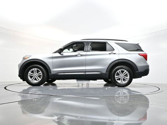Used 2023 Ford Explorer XLT w/ Equipment Group 202A image 29