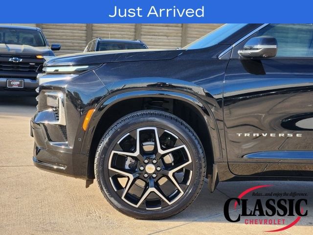 Used 2025 Chevrolet Traverse High Country image 25