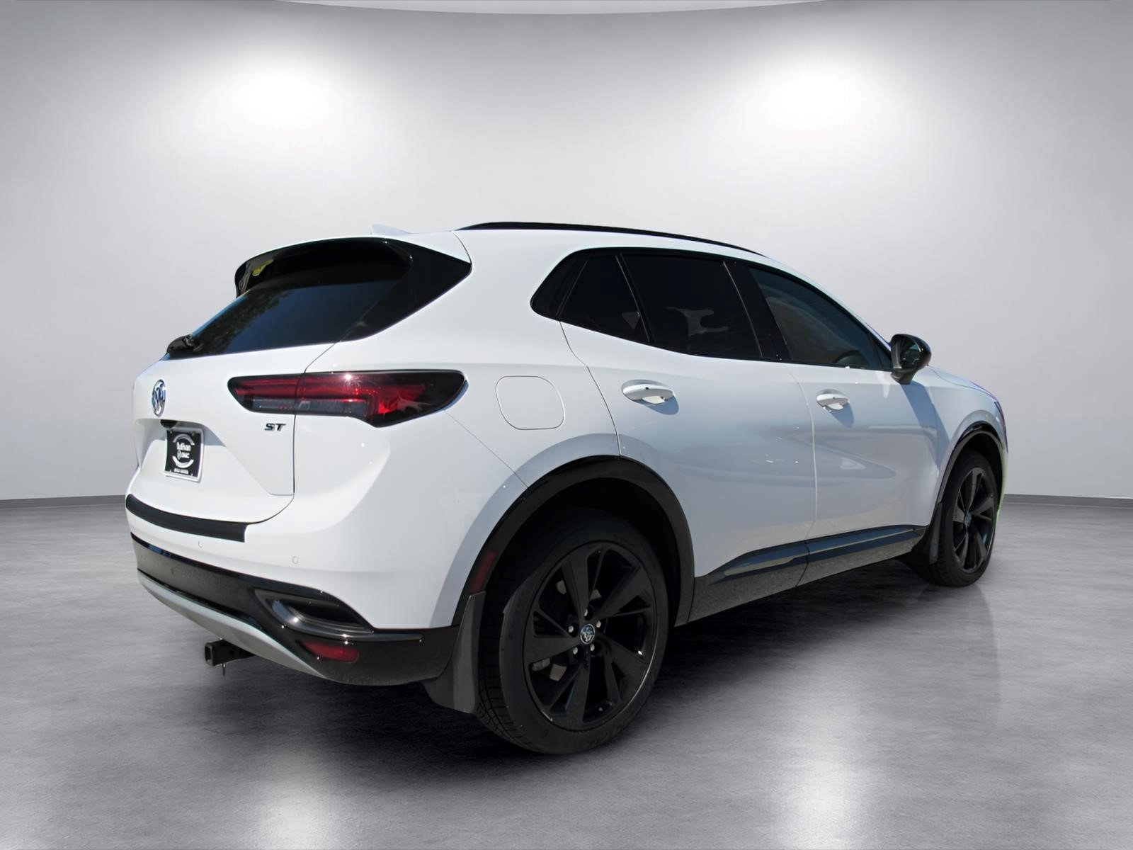 Used 2023 Buick Envision Essence w/ Sport Touring Package AWD/4WD image 6